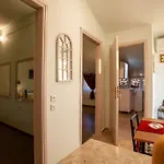 Bougainvillea House 2 شقة