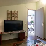 Bougainvillea House 2 * كالاماتا