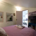 Bougainvillea House 2 شقة