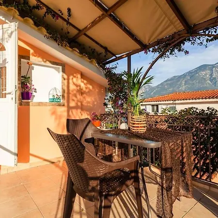 Bougainvillea House 2 Daire Kalamata