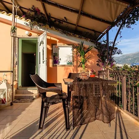 Bougainvillea House 2 * Kalamata