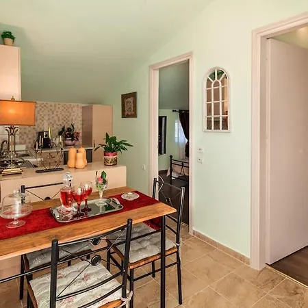 Bougainvillea House 2 * Kalamata