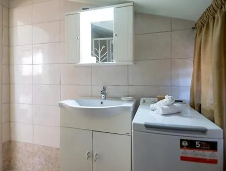 Bougainvillea House 2 Daire Kalamata