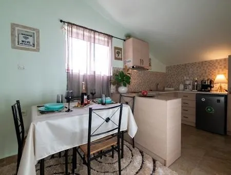 Bougainvillea House 2 Daire Kalamata