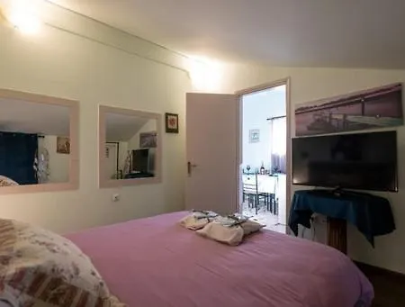 Bougainvillea House 2 Apartment