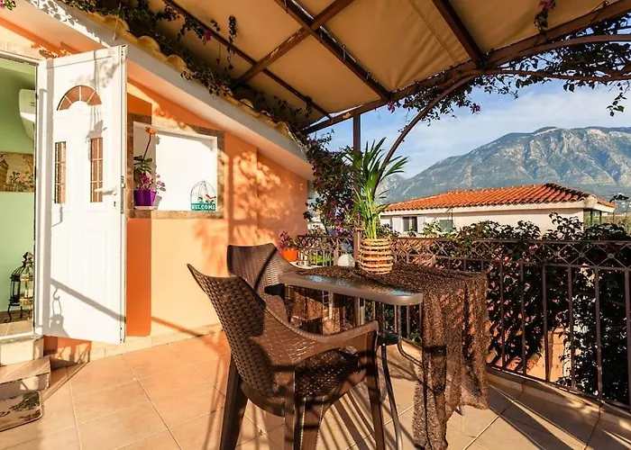 Bougainvillea House 2 Lägenhet Kalamata