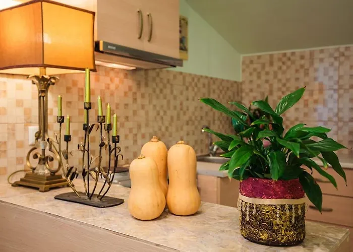 아파트 Bougainvillea House 2
