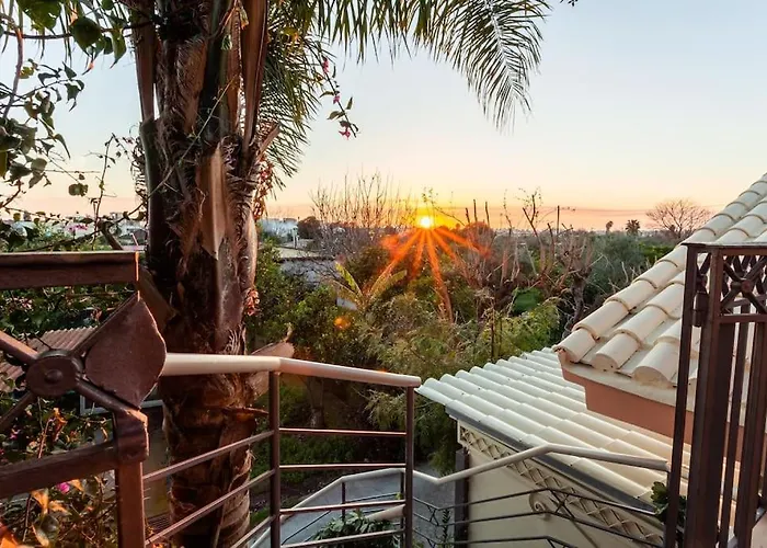 Bougainvillea House 2 卡拉马塔