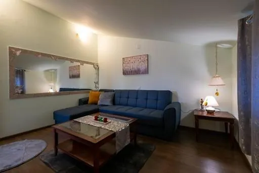 Bougainvillea House 2 公寓